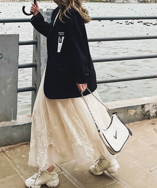 Futier land（フューティアランド）の「裾レースチュールスカート（スカート・レディース・アイボリー/ブラック/グレー・FREE）」の4枚目の写真