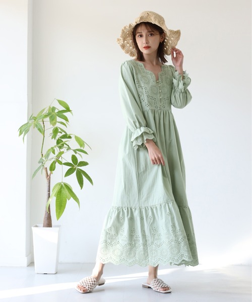 one after another NICE CLAUP（ワンアフターアナザーナイスクラップ）の「【ZOZOTOWN限定】カットワークレースワンピース（ワンピース・レディース・オフホワイト/ブラック/ベージュ/ミント/レモンイエロー/サックスブルー・FREE）」の9枚目の写真