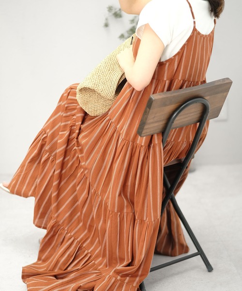 ANDJ(アンドジェイ)の「インド綿ティアードキャミマキシワンピース(ワンピース・レディース・テラコッタ/ネイビー/パープル・M)」の10枚目の写真