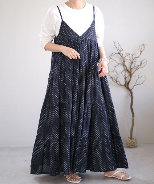 ANDJ(アンドジェイ)の「インド綿ティアードキャミマキシワンピース(ワンピース・レディース・テラコッタ/ネイビー/パープル・M)」の13枚目の写真