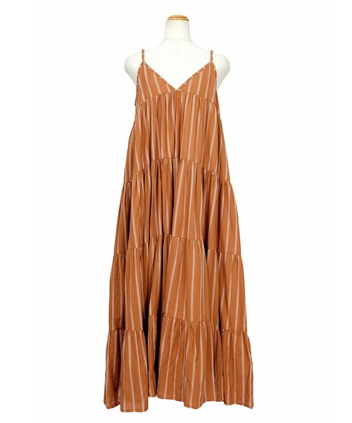 ANDJ(アンドジェイ)の「インド綿ティアードキャミマキシワンピース(ワンピース・レディース・テラコッタ/ネイビー/パープル・M)」の17枚目の写真