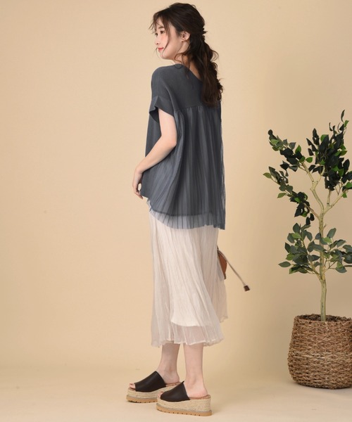 INTERPLANET（インタープラネット）の「ＢＡＣＫプリーツチュールニットプルオーバー（ニット/セーター・レディース・チャコールグレー/ライトグレー/ベージュ・FREE）」の19枚目の写真