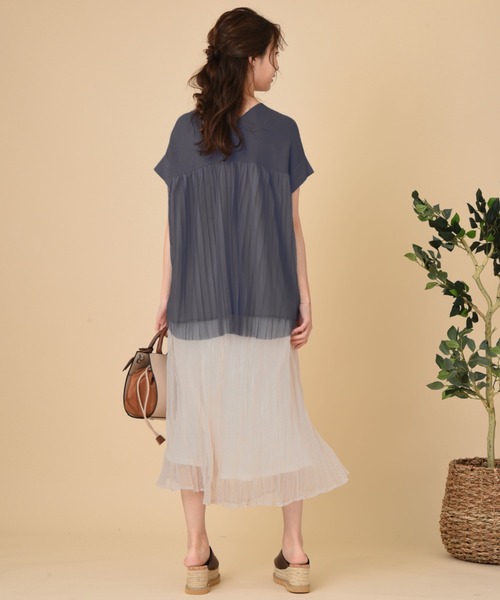 INTERPLANET（インタープラネット）の「ＢＡＣＫプリーツチュールニットプルオーバー（ニット/セーター・レディース・チャコールグレー/ライトグレー/ベージュ・FREE）」の20枚目の写真