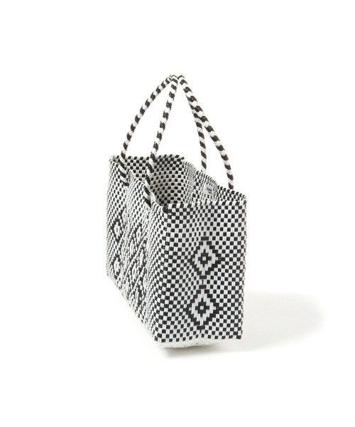 mysty woman(ミスティウーマン)の「【HANDMADE】メルカドバッグ 947063(かごバッグ・レディース・ブラック/オレンジ・FREE)」の3枚目の写真