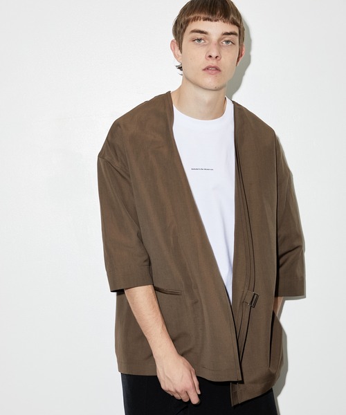 PUBLIC TOKYO（パブリックトウキョウ）の「タイロッケンレイヤードカーデ（カーディガン/ボレロ・メンズ・ネイビー/ブラウン・1/2）」の4枚目の写真