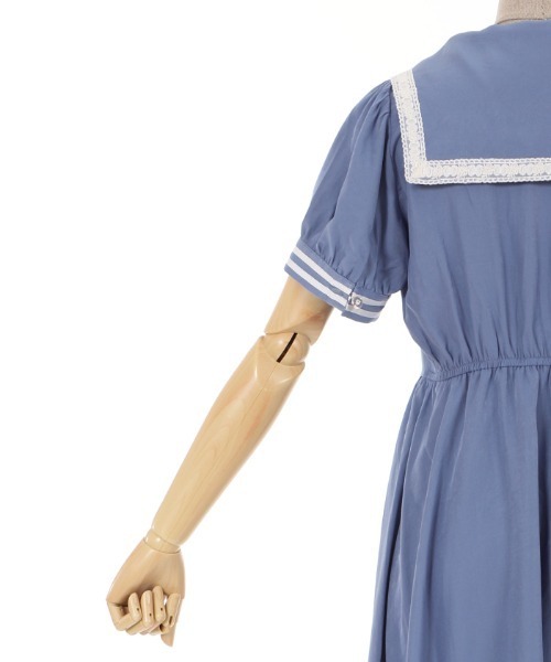 axes femme POETIQUE(アクシーズファムポエティック)の「フィッシュテールセーラーOP(ワンピース・レディース・ブルー/ブラック/ベージュ・MEDIUM)」の14枚目の写真