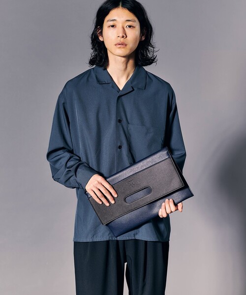 tk.TAKEO KIKUCHI(ティーケータケオキクチ)の「【WEB限定】レザー調クラッチバッグ(クラッチバッグ・レディース・ブラック/ネイビー/ブラック系5/ベージュ系/ブラック系・00)」の13枚目の写真