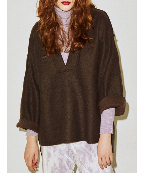 jouetie（ジュエティ）の「Vネックカットオフプルオーバー（スウェット・レディース・ブラック/ブラウン/ピンク/ブルー・MEDIUM）」の19枚目の写真