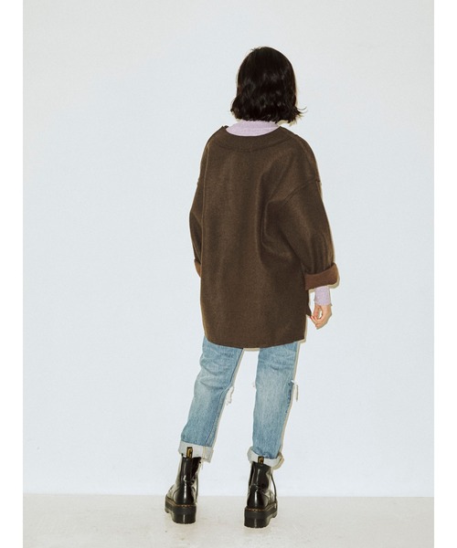 jouetie（ジュエティ）の「Vネックカットオフプルオーバー（スウェット・レディース・ブラック/ブラウン/ピンク/ブルー・MEDIUM）」の18枚目の写真