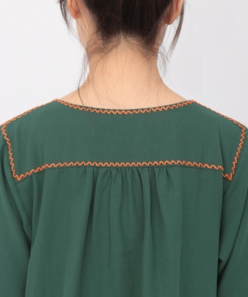 チチカカ（チチカカ）の「クロス刺繍プルオーバー（シャツ/ブラウス・レディース・チャコールグレー/グリーン/アイボリー・FREE）」の15枚目の写真