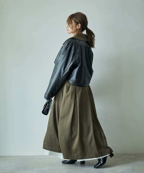 ECRIRE（エクリール）の「【yun_wearコラボ】フェイクレザーショートブルゾン＋フレアロングコートセット（ステンカラーコート・レディース・ベージュ/ブラウン/カーキ/アイボリー・M）」の22枚目の写真