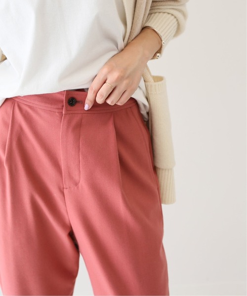 SLOBE IENA（スローブイエナ）の「ウォッシャブルサキソニーテーパードパンツ【手洗い可能/ウエストゴム】◆（その他パンツ・レディース・ブラック/グリーン/ピンク・38/40/36）」の7枚目の写真