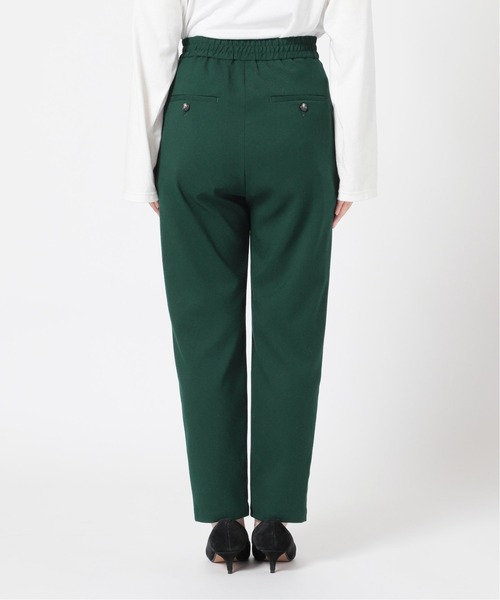 SLOBE IENA（スローブイエナ）の「ウォッシャブルサキソニーテーパードパンツ【手洗い可能/ウエストゴム】◆（その他パンツ・レディース・ブラック/グリーン/ピンク・38/40/36）」の17枚目の写真