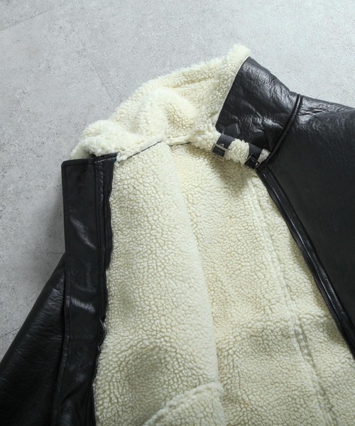 NILWAY（ニルウェイ）の「ヘビーPUレザームートンオーバージャケット/ボンバージャケット（ムートンコート・メンズ・ブラック/ブルー・LARGE/MEDIUM）」の6枚目の写真