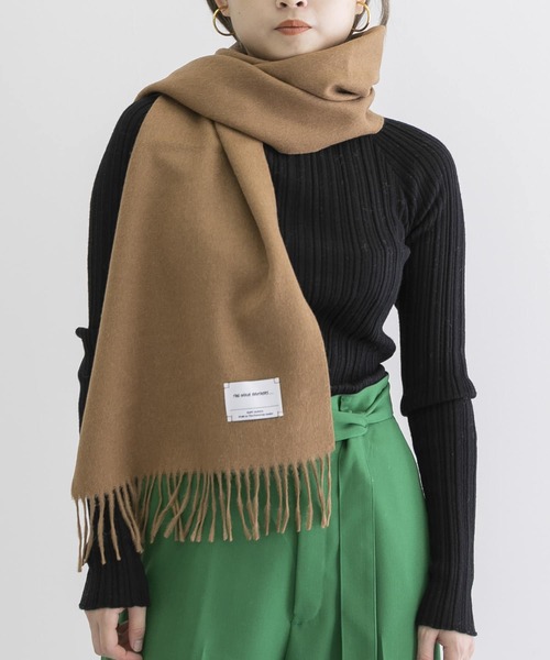 THE INOUE BROTHERS(ザイノウエブラザーズ)の「THE INOUE BROTHERS Brushed Scarf(マフラー・レディース・ホワイト系その他/ブルー系その他/キャメル/オレンジ/グレー/ブラック/ネイビー・ONE)」の6枚目の写真
