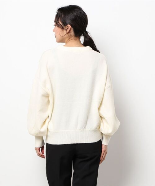 Te chichi(テチチ)の「ボリューム袖ニット(ニット/セーター・レディース・グレー/オフホワイト/オレンジ/グリーン・フリ-)」の6枚目の写真