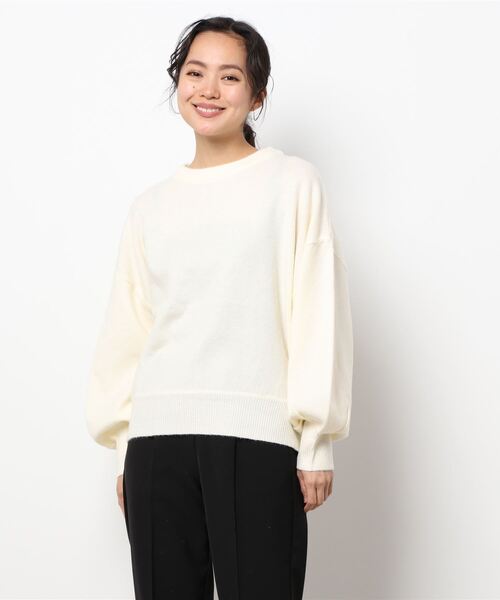 Te chichi(テチチ)の「ボリューム袖ニット(ニット/セーター・レディース・グレー/オフホワイト/オレンジ/グリーン・フリ-)」の9枚目の写真