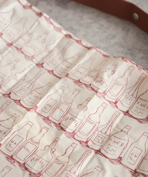 rapiecage（ラピエサージュ）の「ポケッタブル　プリントバッグ（ショルダーバッグ・レディース・サックスブルー/マスタード/キナリ/ネイビー/ボルドー・FREE）」の15枚目の写真