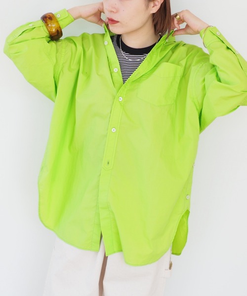 BEAMS BOY（ビームスボーイ）の「BEAMS BOY / コットン タイプライター ビッグ ボタンダウンシャツ（シャツ/ブラウス・レディース・オフホワイト/ミント・ONE SIZE）」の22枚目の写真