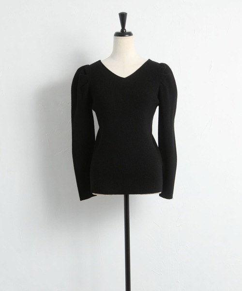 tocco closet（トッコ　クローゼット）の「バックレースアップパワーショルダーリブニットプルオーバー（ニット/セーター・レディース・ピンク系その他/アイボリー/ブラック・M）」の19枚目の写真