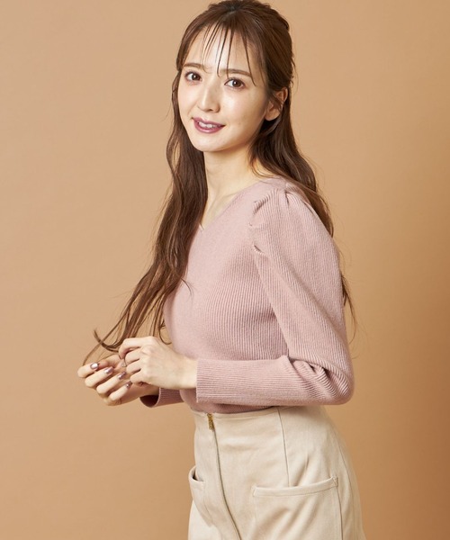 tocco closet（トッコ　クローゼット）の「バックレースアップパワーショルダーリブニットプルオーバー（ニット/セーター・レディース・ピンク系その他/アイボリー/ブラック・M）」の16枚目の写真