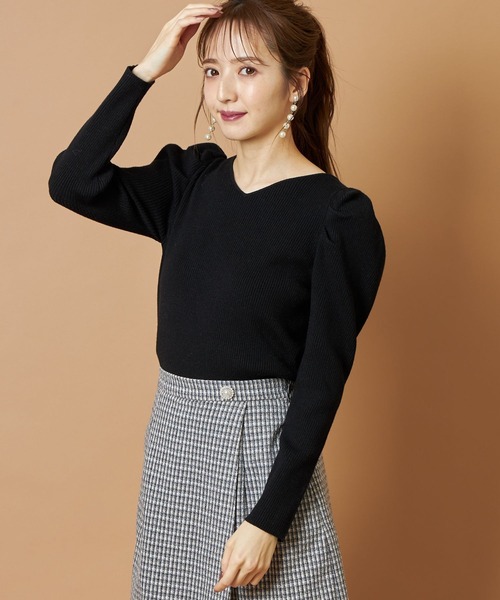 tocco closet（トッコ　クローゼット）の「バックレースアップパワーショルダーリブニットプルオーバー（ニット/セーター・レディース・ピンク系その他/アイボリー/ブラック・M）」の10枚目の写真