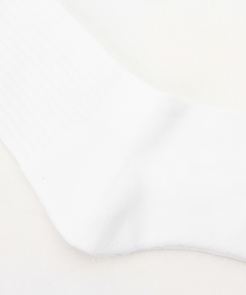 BEAMS BOY(ビームスボーイ)の「adidas / SOLID CREW SOCKS(ソックス/靴下・レディース・ホワイト・ONE SIZE)」の6枚目の写真
