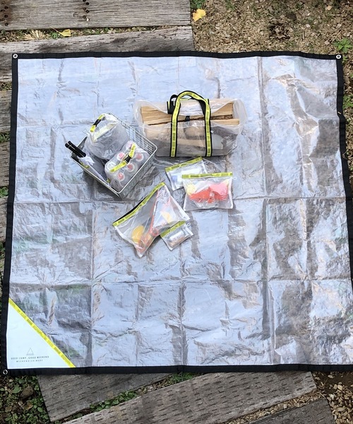 THE MILES(ザ マイルズ)の「WEEKEND(ER) ウィークエンダー PE CAMP CARPET ポリエチレンマルチシート(アウトドアグッズ・レディース・ホワイト・FREE)」の1枚目の写真