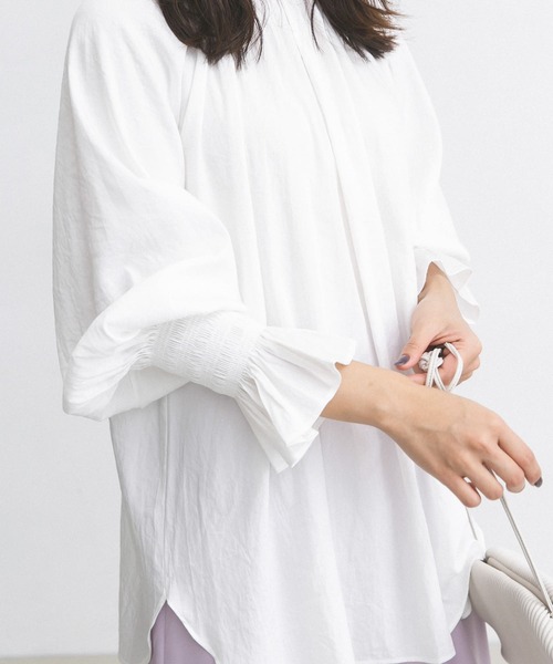 URBAN RESEARCH ROSSO WOMEN(アーバンリサーチ ロッソ)の「2WAYボリュームスリーブブラウス(シャツ/ブラウス・レディース・オフホワイト/ライトベージュ・FREE)」の18枚目の写真