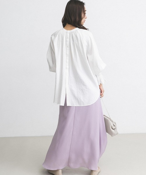 URBAN RESEARCH ROSSO WOMEN(アーバンリサーチ ロッソ)の「2WAYボリュームスリーブブラウス(シャツ/ブラウス・レディース・オフホワイト/ライトベージュ・FREE)」の11枚目の写真