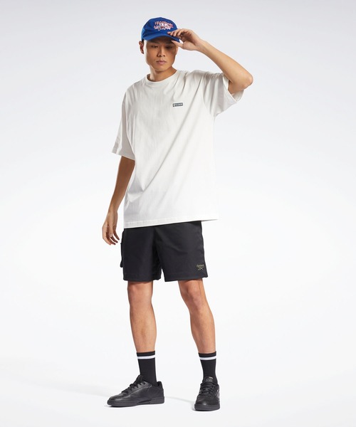 Reebok（リーボック）の「クラシックス CYN グラフィック Tシャツ / Classics CNY Graphics T-Shirt（Tシャツ/カットソー・メンズ・アイボリー/ブラック・XX-LARGE/MEDIUM/X-LARGE/XXX-LARGE/LARGE/SMALL/X-SMALL）」の4枚目の写真