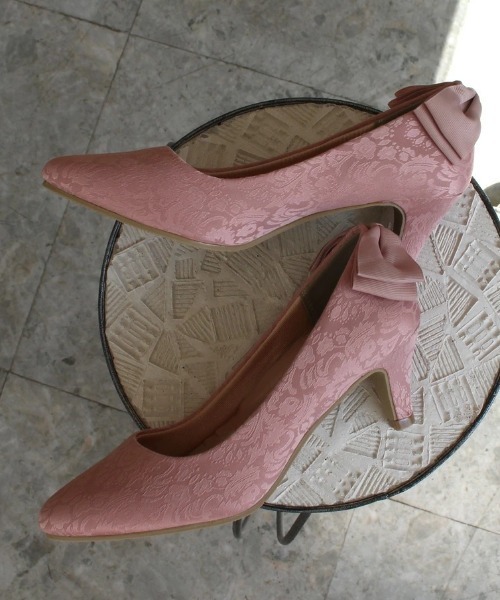 Parade（パレード）の「【極ふわっ】バックリボンパンプス　18161【Parade】（パンプス・レディース・ライトパープル/ライトベージュ/シルバー/ゴールド/ブラック系その他/ブラック/アイボリー/ネイビー/シルバー系その他/ピンクベージュ/グレー/グレー系その他/ピンク系その他/ベージュ・22.5cm/23.5cm/24.5cm/25.5cm/23.0cm/24.0cm/25.0cm/22.0cm/26.0cm）」の11枚目の写真