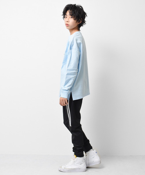 RAT EFFECT（ラットエフェクト）の「jetudieプリント袖リブロングTシャツ（Tシャツ/カットソー・キッズ・カーキ/サックスブルー/オフホワイト/ブラック/グレイッシュベージュ/チャコールグレー・160/130/150/140/120）」の16枚目の写真