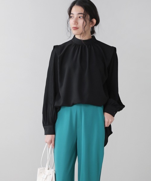 Bou Jeloud(ブージュルード)の「【WEB限定】タックショルダープリーツスリーブブラウス(シャツ/ブラウス・レディース・ブラック/オフホワイト/サックスブルー・38)」の8枚目の写真