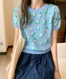 花柄ショート丈ニットトップス