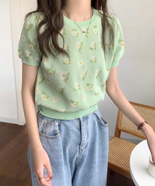 Amulet(アミュレット)の「花柄ショート丈ニットトップス(Tシャツ/カットソー・レディース・ブルー/グリーン/ブラック/ホワイト・FREE)」の15枚目の写真