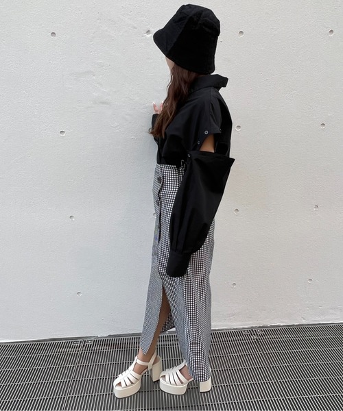 abc une face(アーベーセーアンフェイス)の「2WAYビッグ/オーバーサイズシャツ(シャツ/ブラウス・レディース・ホワイト/ライトピンク/ブラック/ライトブルー・FREE)」の11枚目の写真