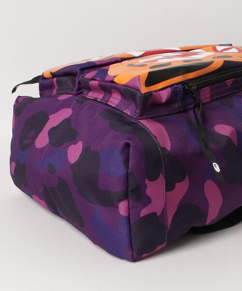 A BATHING APE（アベイシングエイプ）の「COLOR CAMO TIGER DAY