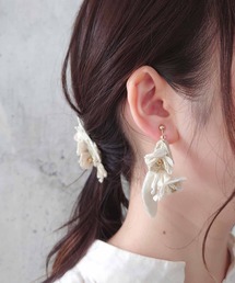 m.soeur（エムスール）の「実とレースのお花の片耳イヤリング＊（イヤリング）」
