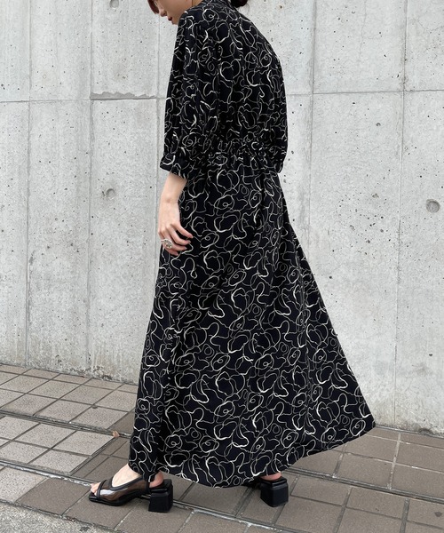 Ezick（エジック）の「ニュアンスプリントワンピース（ワンピース・レディース・オフホワイト/ブラック・FREE）」の7枚目の写真