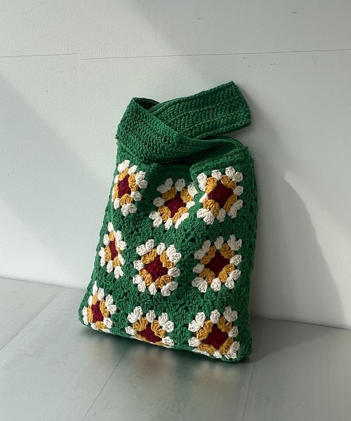 AS KNOW AS plus（アズノゥアズプラス）の「●レトロクロシェトートバッグ（トートバッグ・レディース・アイボリー/ブラック/グリーン・FREE）」の3枚目の写真