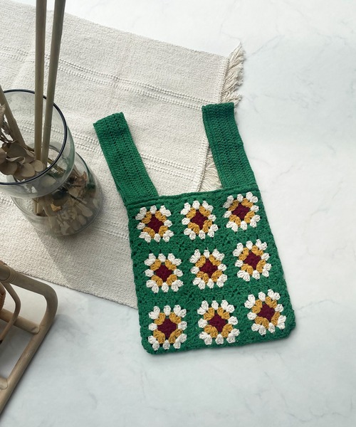 AS KNOW AS plus（アズノゥアズプラス）の「●レトロクロシェトートバッグ（トートバッグ・レディース・アイボリー/ブラック/グリーン・FREE）」の6枚目の写真