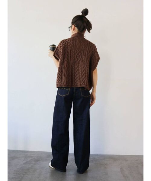 Ungrid（アングリッド）の「パッチワークケーブルニットベスト（ニット/セーター・レディース・ブラウン/アイボリー・FREE）」の7枚目の写真