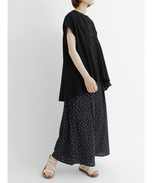 Samansa Mos2 blue(サマンサモスモスブルー)の「タックフレアチュニック(シャツ/ブラウス・レディース・ブラック/ブラウン/ブルー・フリ-)」の5枚目の写真