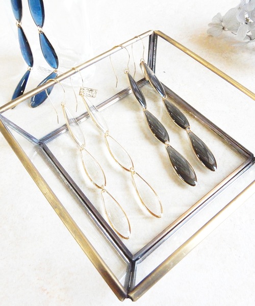 The Rule(ザルール)の「The Rule ザルール:Trough hook pierced earring:ティアドロップピアス(ピアス(両耳用)・レディース・ブラック/ネイビー/クリア・FREE)」の4枚目の写真