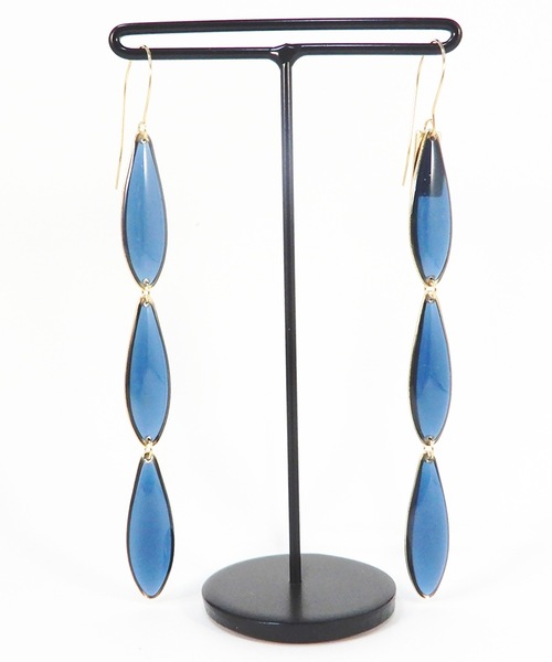 The Rule(ザルール)の「The Rule ザルール:Trough hook pierced earring:ティアドロップピアス(ピアス(両耳用)・レディース・ブラック/ネイビー/クリア・FREE)」の7枚目の写真