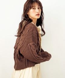 ケーブル編カーディガン