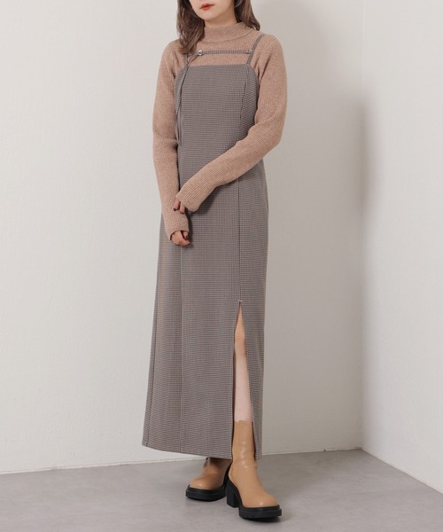 one after another NICE CLAUP(ワンアフターアナザーナイスクラップ)の「Iラインスリットキャミワンピース(ワンピース・レディース・ホワイト系その他/ブラック/ブラウン系その他/グレー系その他・SMALL/MEDIUM)」の4枚目の写真