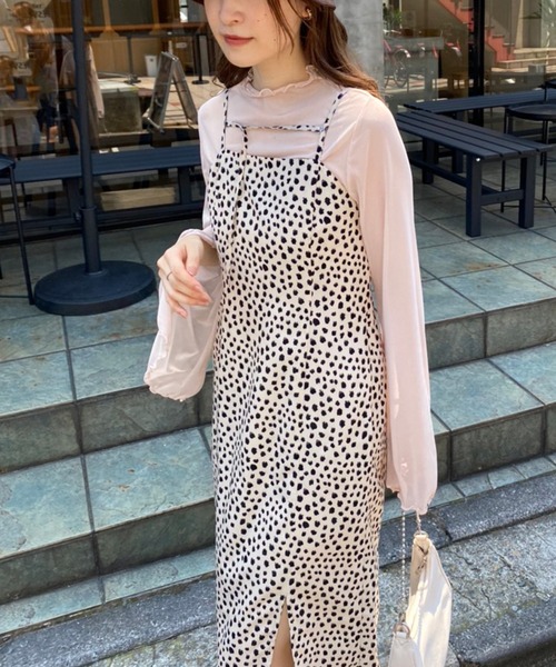 one after another NICE CLAUP(ワンアフターアナザーナイスクラップ)の「Iラインスリットキャミワンピース(ワンピース・レディース・ホワイト系その他/ブラック/ブラウン系その他/グレー系その他・SMALL/MEDIUM)」の18枚目の写真