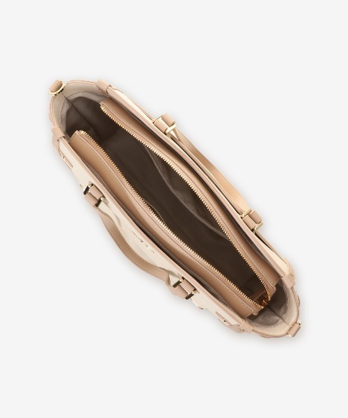 SAMANTHAVEGA(サマンサベガ)の「シンプルビジューA4トートバッグ(トートバッグ・レディース・オフホワイト/グレイッシュベージュ/ブラック/ピンクベージュ・FREE)」の15枚目の写真